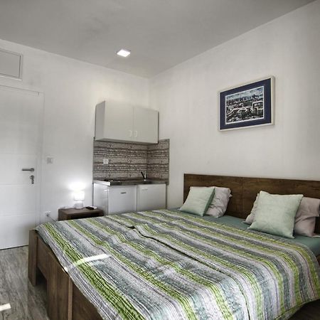 Rooms Dragica Pakoštane Exteriör bild