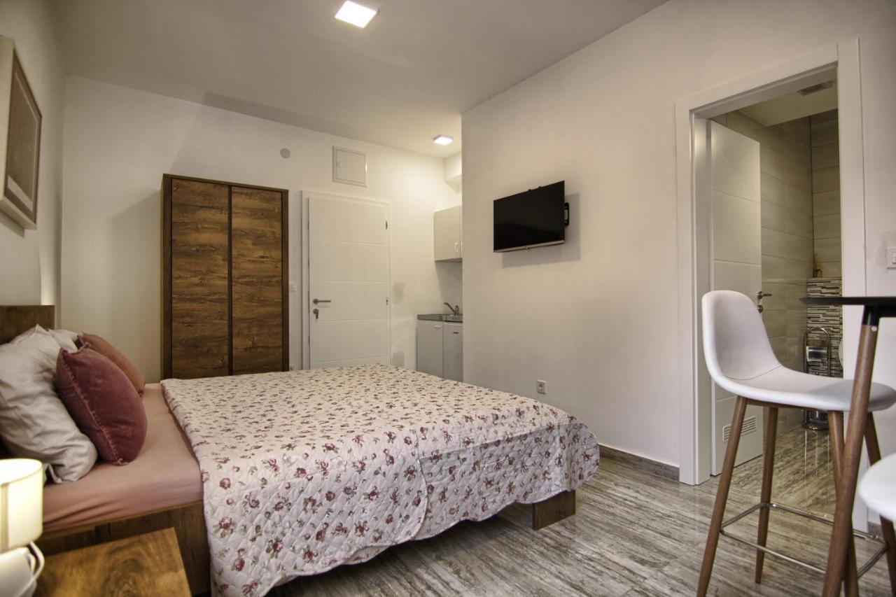 Rooms Dragica Pakoštane Exteriör bild
