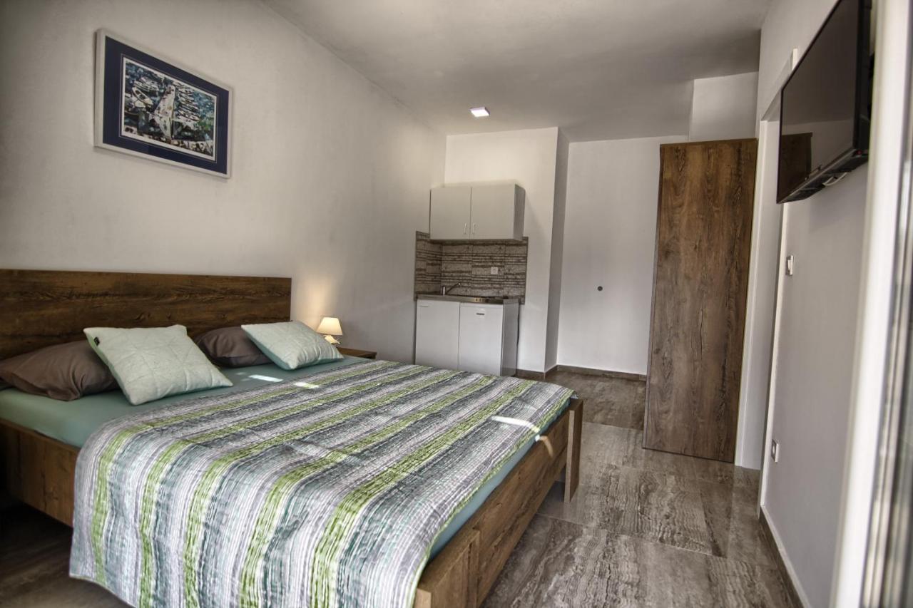 Rooms Dragica Pakoštane Exteriör bild